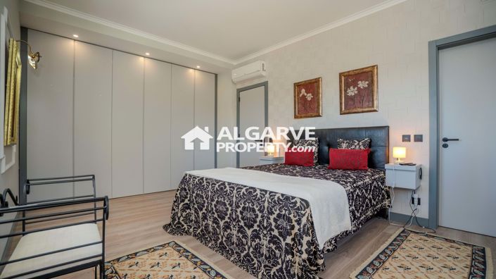 Image No.5-Villa de 5 chambres à vendre à Loule