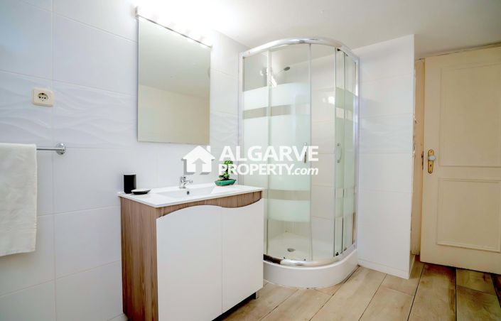 Image No.10-7 Bed Villa for sale