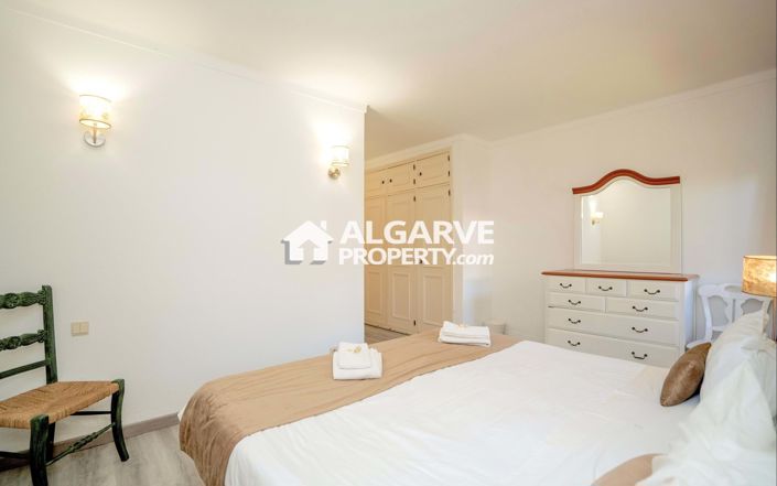 Image No.14-7 Bed Villa for sale