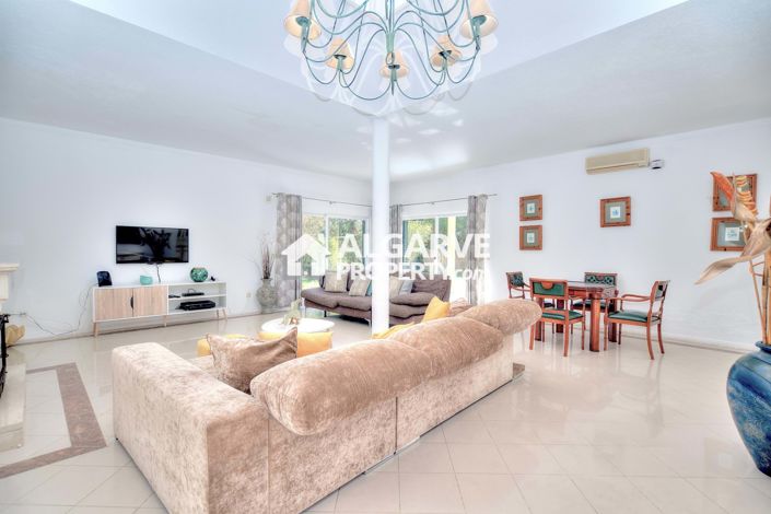 Image No.21-7 Bed Villa for sale