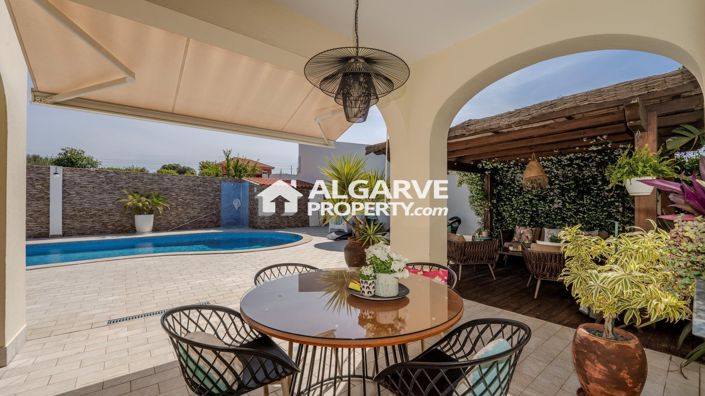 Image No.5-Villa de 5 chambres à vendre à Loule