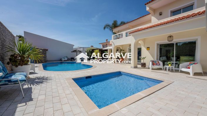 Image No.51-Villa de 5 chambres à vendre à Loule