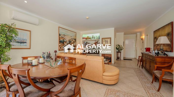 Image No.2-Maison de ville de 3 chambres à vendre à Vilamoura