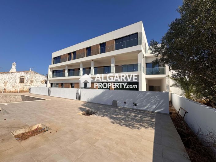 Image No.26-2 Bed Apartment for sale