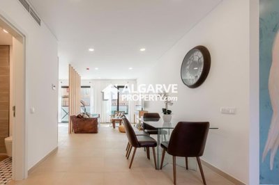 3-12031-78d1f4f8b6655591b02d22fabb36a692d73cc