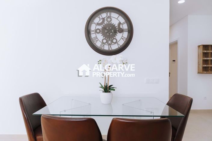 Image No.28-2 Bed Apartment for sale