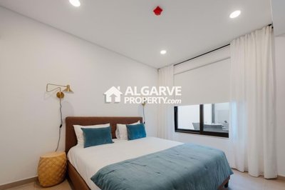 3-12031-78d1f4f8b6655591b02d22fabb36a692d73cc