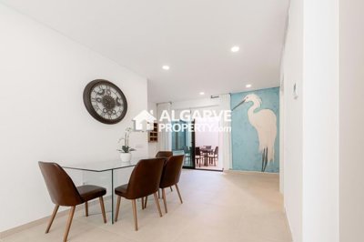 3-12031-78d1f4f8b6655591b02d22fabb36a692d73cc