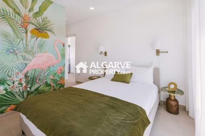 3-12155-78d1f4f8b6655591b02d22fabb36a692d73cc