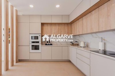 3-12155-78d1f4f8b6655591b02d22fabb36a692d73cc