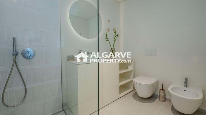 Image No.11-Appartement de 2 chambres à vendre à Quarteira