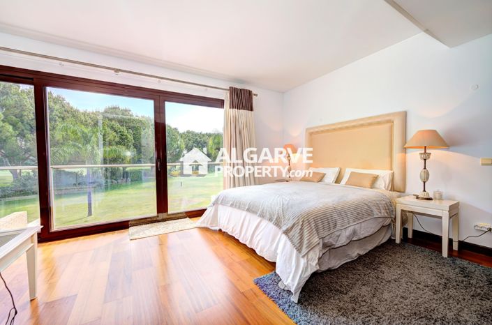 Image No.12-Maison de ville de 5 chambres à vendre à Vilamoura