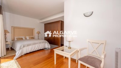 3-12032-78d1f4f8b6655591b02d22fabb36a692d73cc