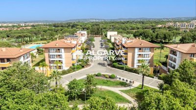 3-12032-78d1f4f8b6655591b02d22fabb36a692d73cc