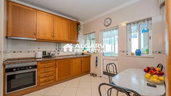 Image No.2-Appartement de 2 chambres à vendre à Quarteira