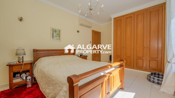 Image No.5-Appartement de 2 chambres à vendre à Quarteira