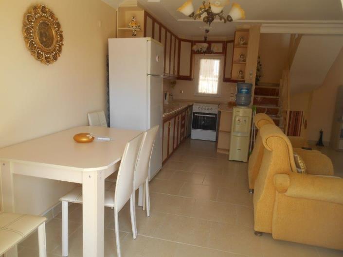 Image No.8-3 Bed House for sale