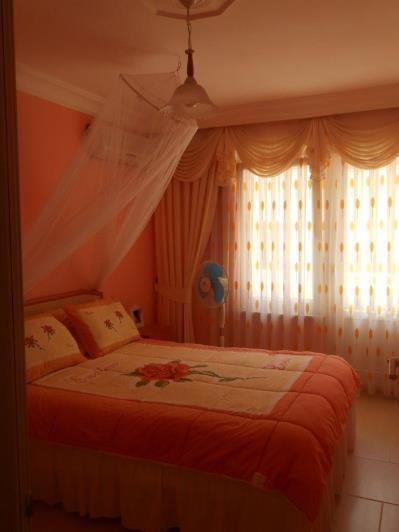 Image No.18-3 Bed House for sale