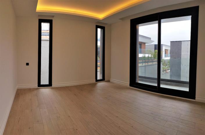 Image No.45-4 Bed Villa for sale