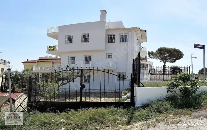 Image No.26-4 Bed House for sale