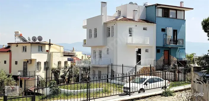 Image No.9-4 Bed House for sale