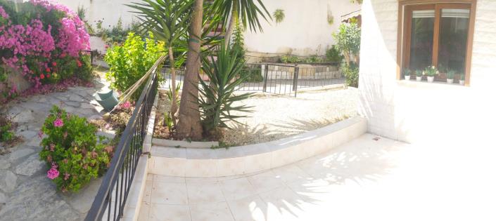 Image No.10-4 Bed House for sale