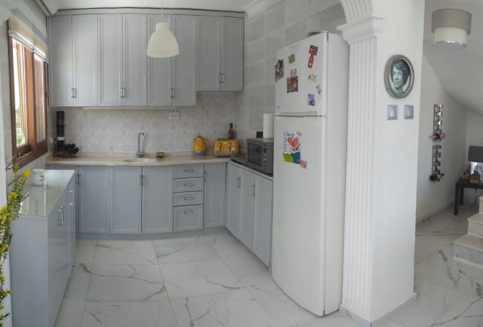 Image No.27-4 Bed House for sale