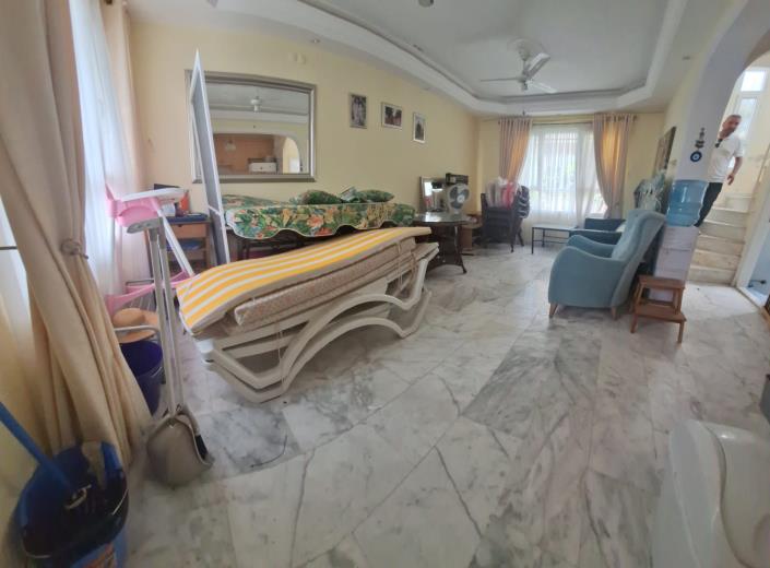 Image No.7-Maison de 4 chambres à vendre à Kusadasi