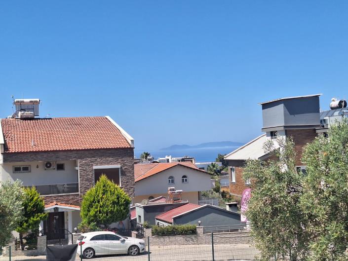 Image No.17-4 Bed House for sale