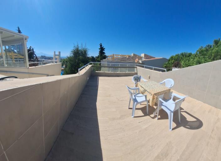 Image No.12-3 Bed House for sale