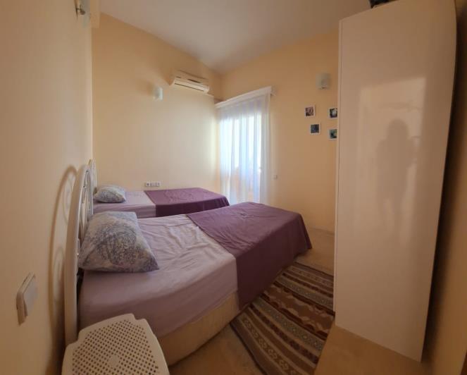 Image No.20-3 Bed House for sale