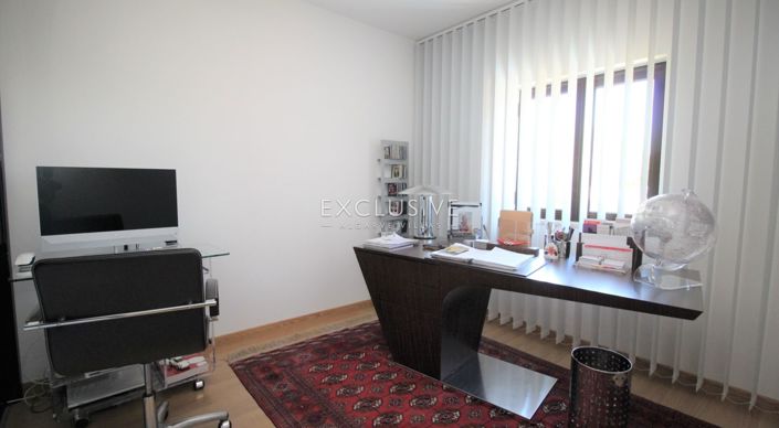 Image No.17-Villa de 4 chambres à vendre à Lagos