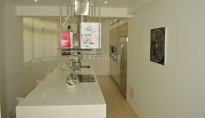 Image No.6-Villa de 4 chambres à vendre à Lagos