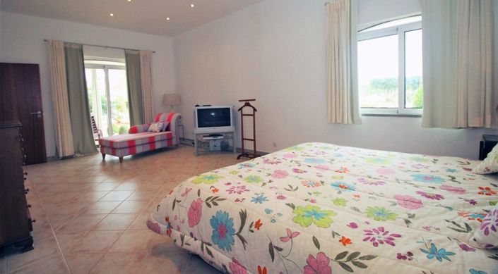 Image No.20-Villa de 4 chambres à vendre à Faro City