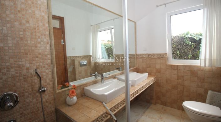 Image No.21-Villa de 4 chambres à vendre à Faro City