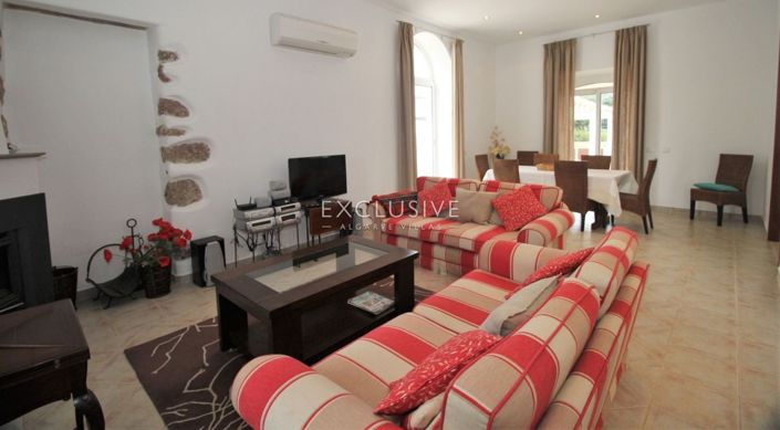 Image No.4-Villa de 4 chambres à vendre à Faro City