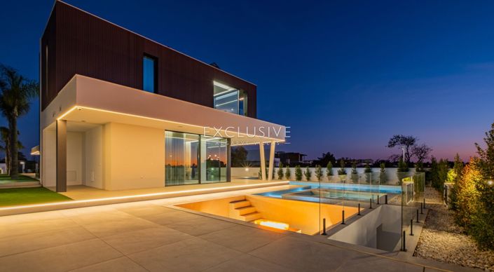 Image No.3-Villa de 4 chambres à vendre à Albufeira