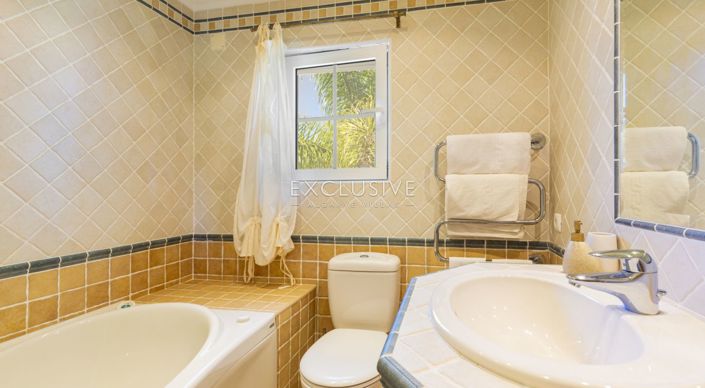 Image No.18-Villa de 4 chambres à vendre à Lagoa