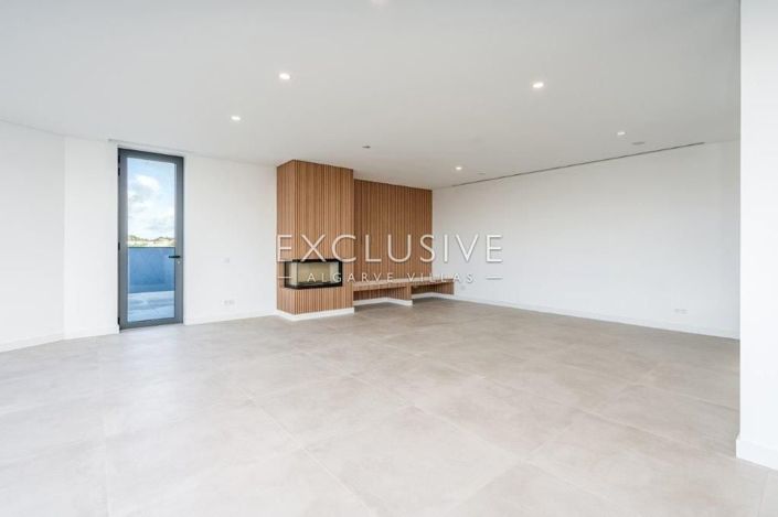 Image No.9-Villa de 4 chambres à vendre à Lagos