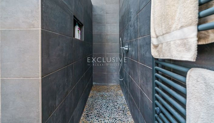 Image No.21-4 Bed Villa for sale