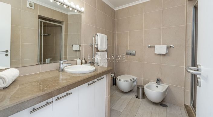 Image No.14-6 Bed Villa for sale