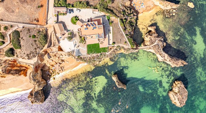 Image No.2-Villa de 8 chambres à vendre à Lagos