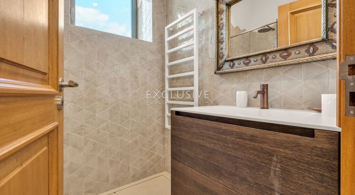 Image No.41-Villa de 8 chambres à vendre à Lagos