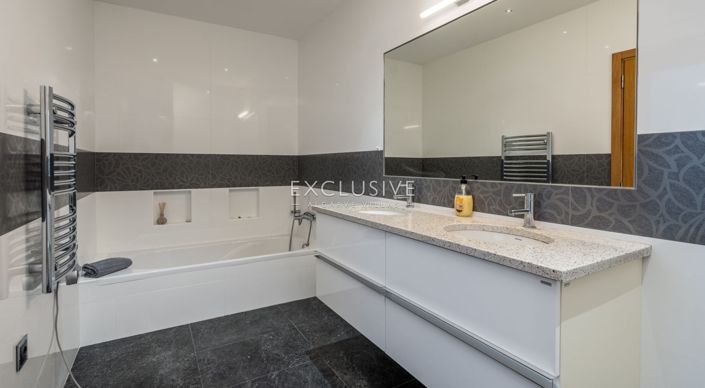 Image No.17-Villa de 5 chambres à vendre à Luz