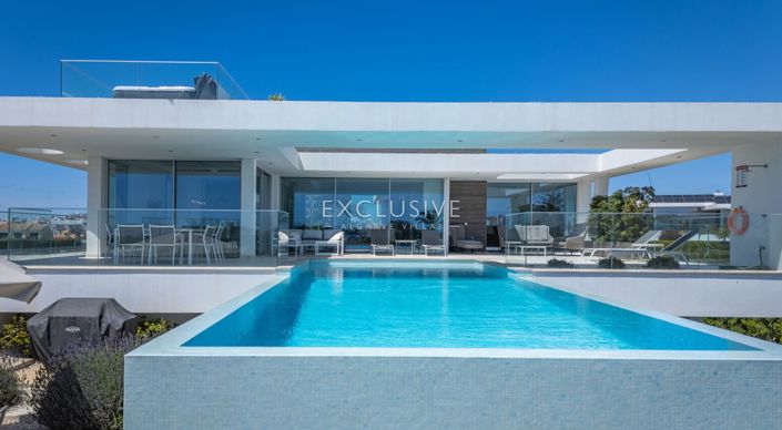 Image No.2-Villa de 3 chambres à vendre à Lagos