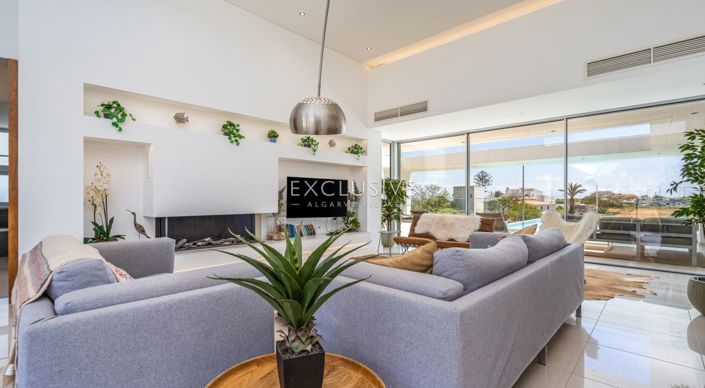 Image No.3-Villa de 3 chambres à vendre à Lagos