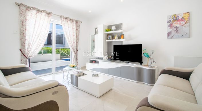 Image No.9-Villa de 4 chambres à vendre à Lagoa