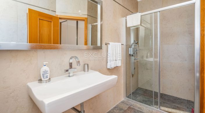 Image No.15-Villa de 4 chambres à vendre à Luz