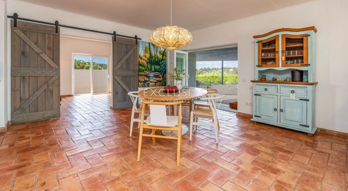 Image No.10-5 Bed Villa for sale