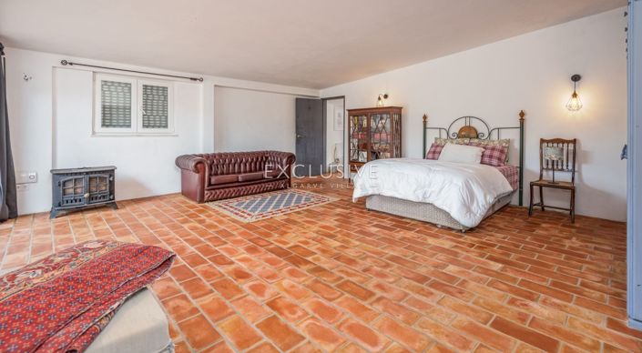 Image No.29-5 Bed Villa for sale